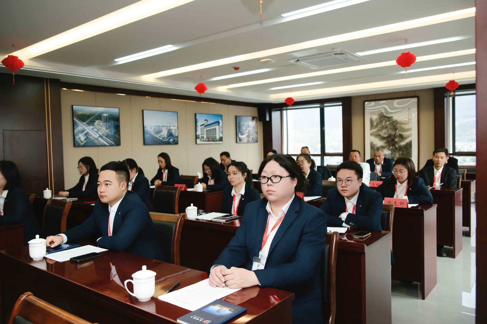 易順建工集團有限公司2025年年終總結會議圓滿落幕